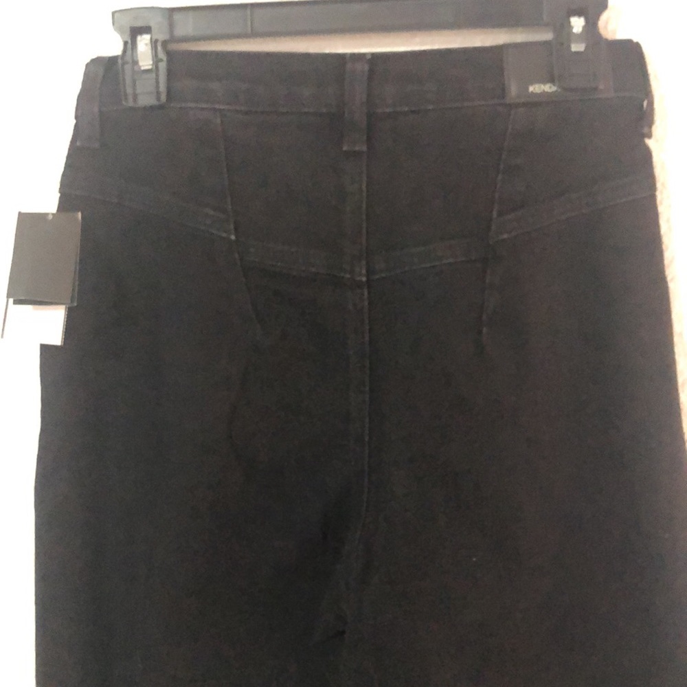 Kendall + Kylie Juniors’ High-Rise Straight-Leg Jeans - Picture 7 of 7